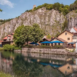 Landhotel - & Brauereigasthof Schneider Hotel Essing